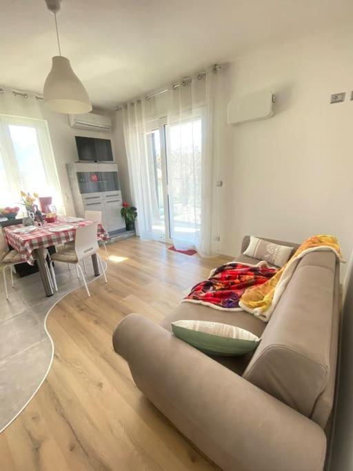 Il Giardino Dei Ciliegi Apartment คอลีโก ภายนอก รูปภาพ